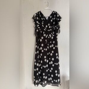 JBS Ltd Women's 16W Black/White Polka Dot Sleeveless/Ruffled Polyester Dress